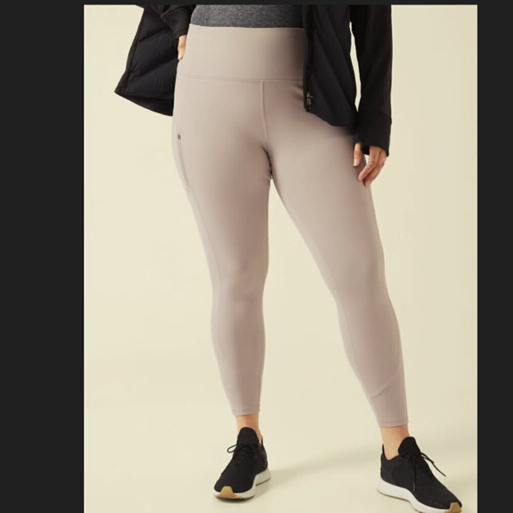 NWT - Athleta Soft, Brushed Interior Fleece Rainer Tight - Size 2X